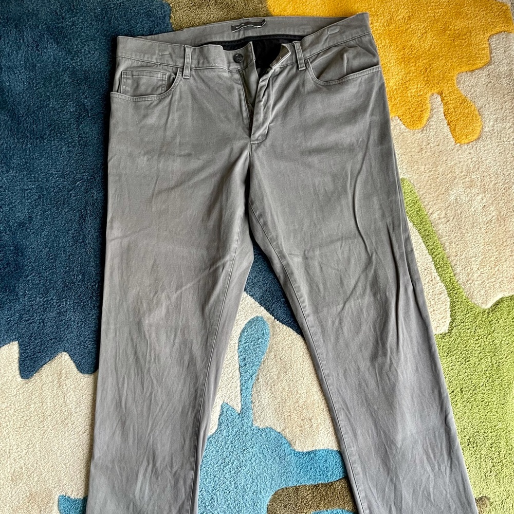 Vince Chinos (Grey) - (Used)